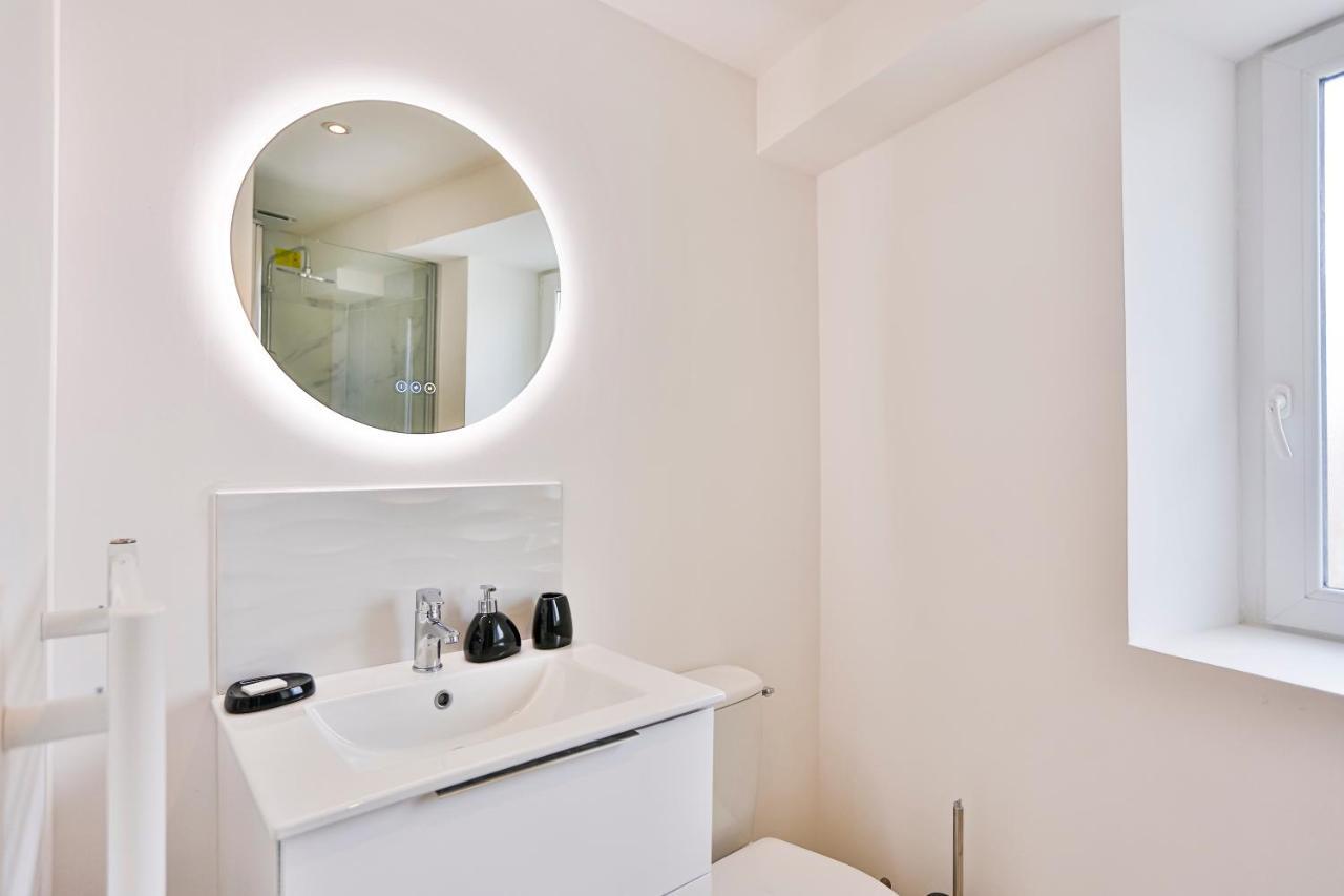 Little Factory - T2 Avec Parking Apartment Vierzon Bagian luar foto