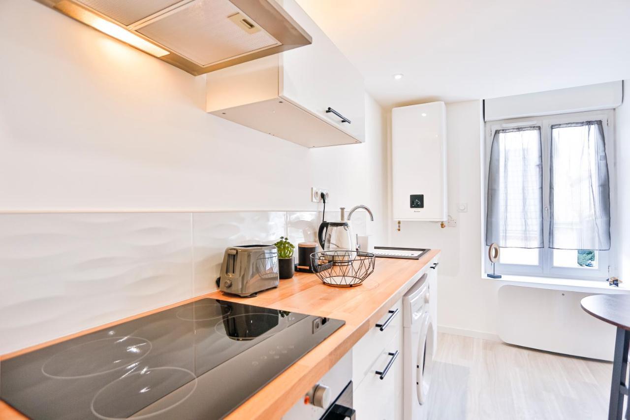 Little Factory - T2 Avec Parking Apartment Vierzon Bagian luar foto